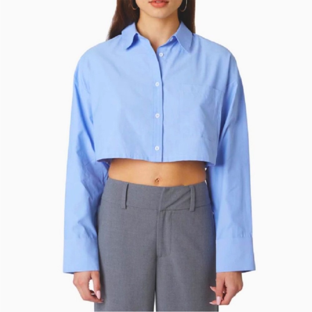 NIA cropped button up size medium